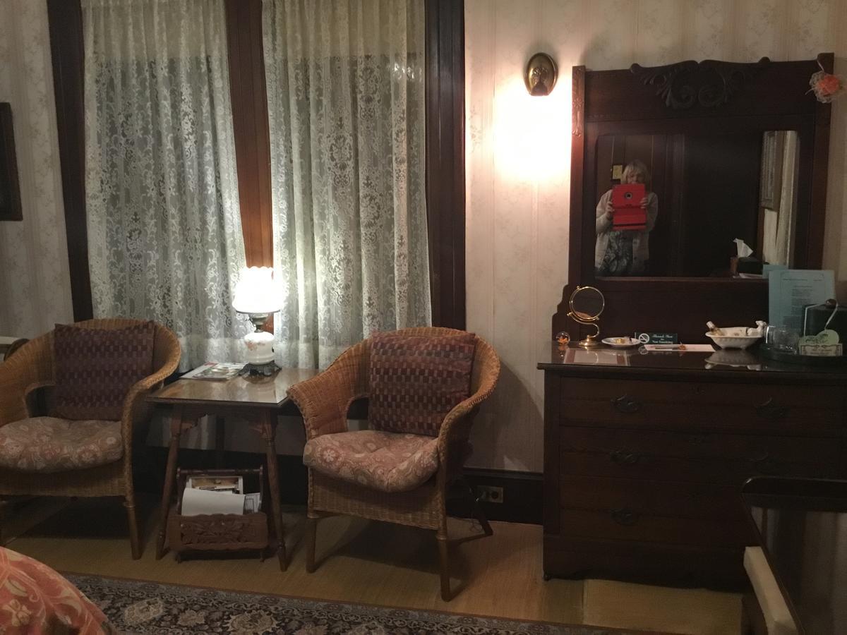 Allen House Inn Amherst Extérieur photo