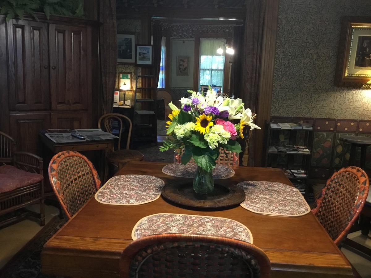 Allen House Inn Amherst Extérieur photo
